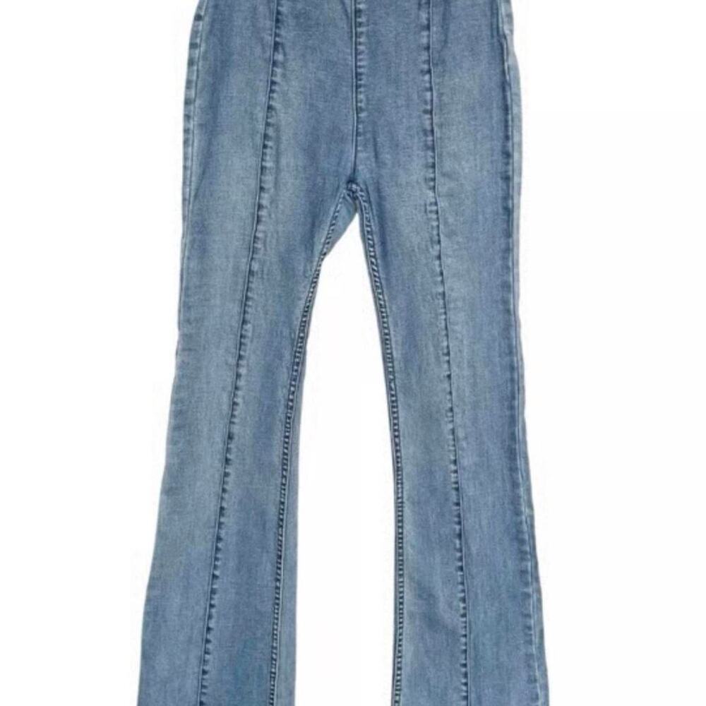 Free People Mid Rise Flare Leg Pull on Jeans Light Blue Sz 28